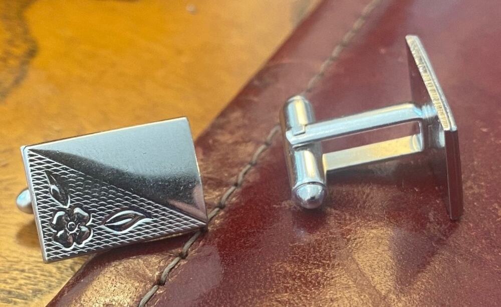 VTG Silvertone Shields Cufflinks with Etch Design